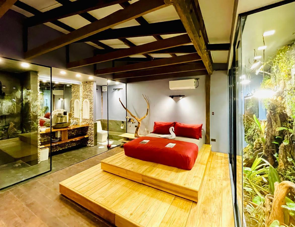 Rockinnest Hotel El Nido Exteriör bild